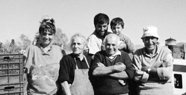 La famiglia Deriu al completo con il capostipite Tiu Filippu